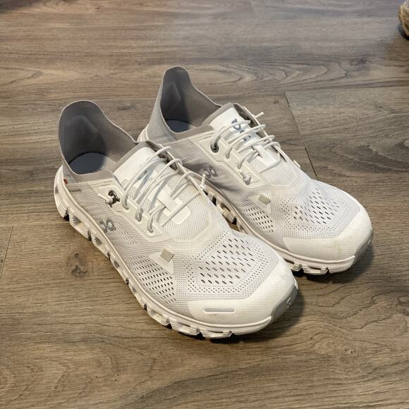 On Cloud Shoes - Women's On Cloud 6 Coast White Glacier QC Sneakers Size 7 White